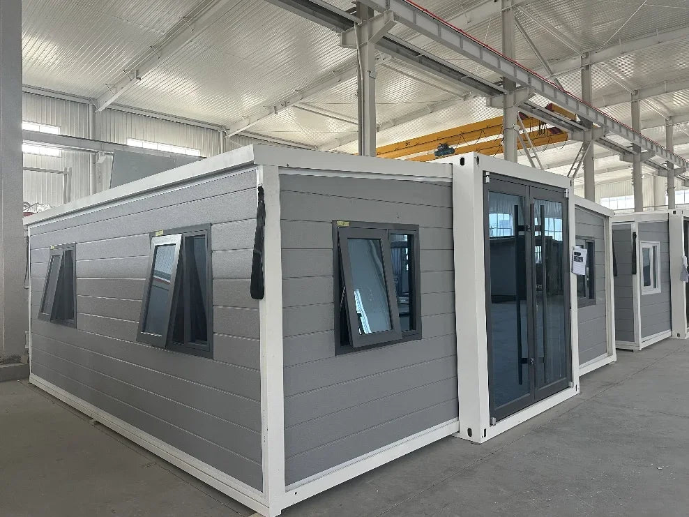 Ready Made Container House with Modern Mobile Home 40ft 3 Bedrooms Prefab Expandable Villa Garden Design Hot Sale