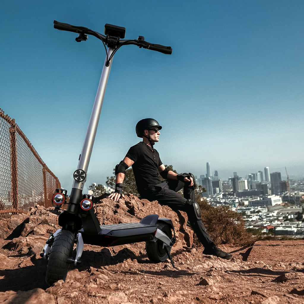 Circooter Raptor pro adult escooter, 1600W motor, folding E-scooter, 10-inch tire, E-mountain scooter, electric scooter
