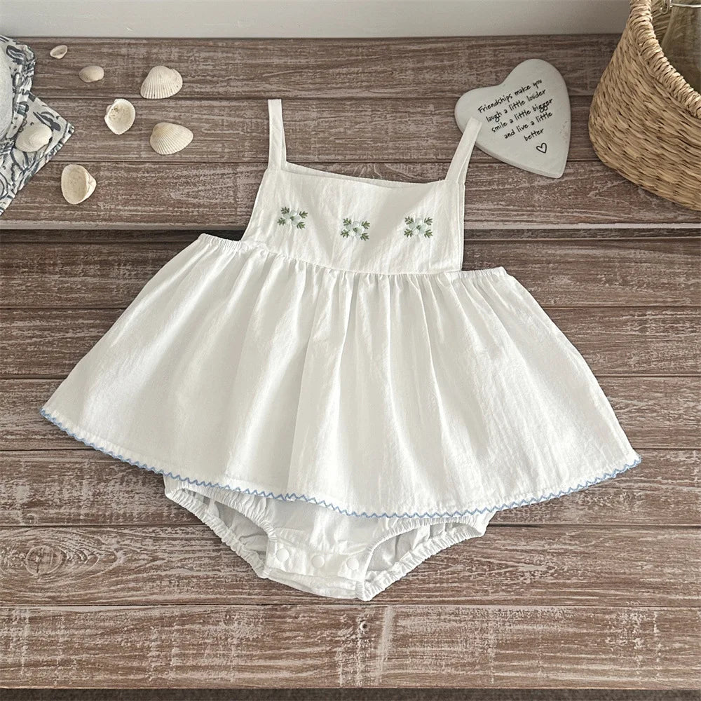 2026 New Summer Pastorale Style Baby Set Green Floral Embroidery Strap Top White Bloomers 2Pcs Clothes Toddler Girls Soft Outfit