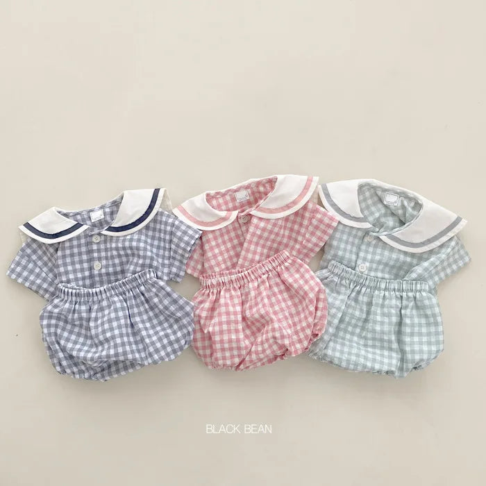 Infants and Toddlers Refreshing Plaid Academy Style Short-Sleeved Bread Pants Set, Newborn Summer Lapel Set